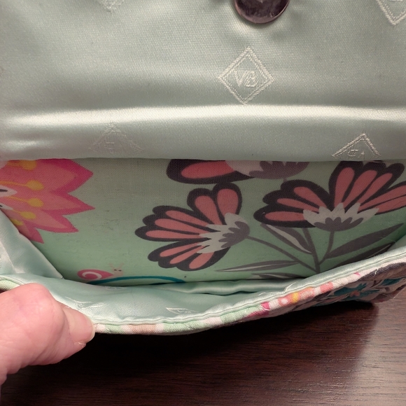 Vera Bradley Mint Flowers Hipster Crossbody Bag & Accordion Wristlet - Picture 9 of 16